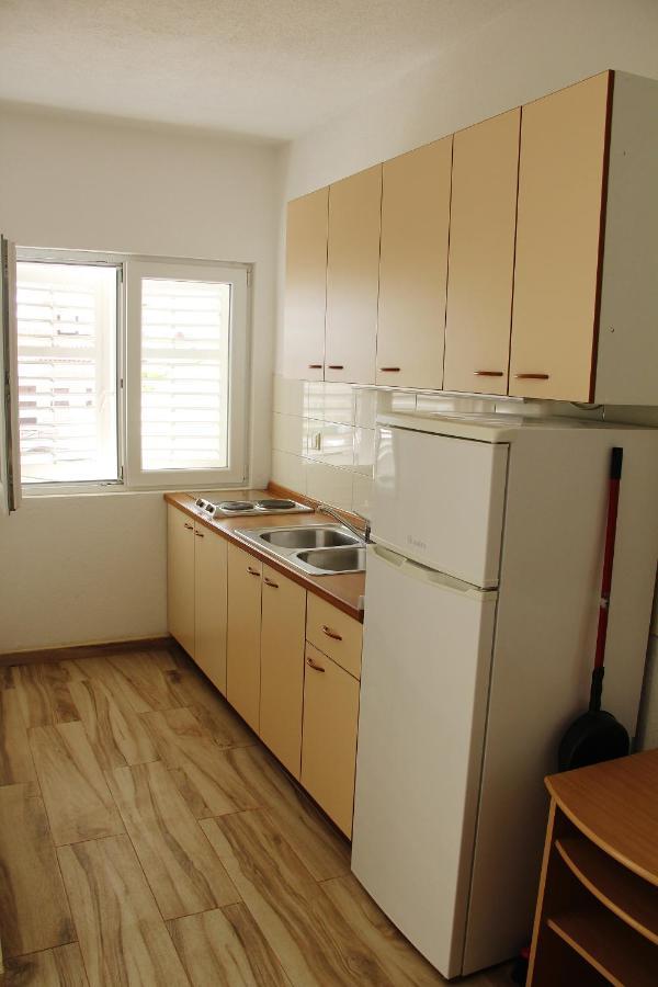 Apartmani Ljubo Primosten Exterior photo