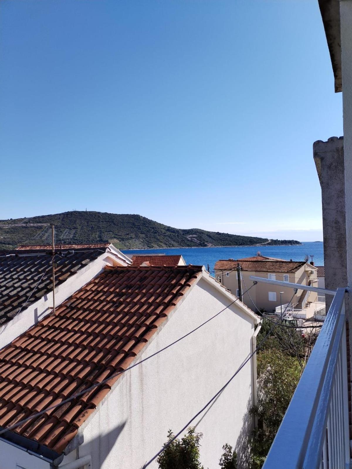 Apartmani Ljubo Primosten Exterior photo